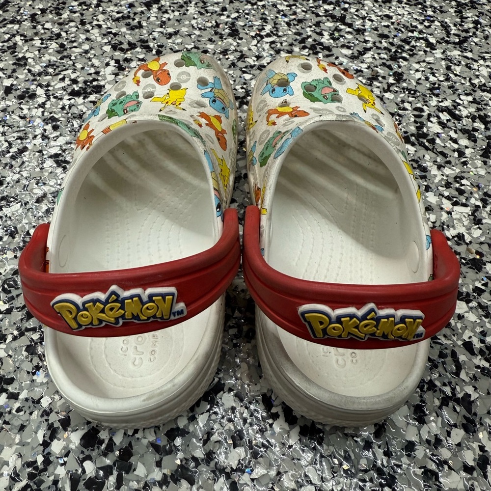 Pokémon crocs